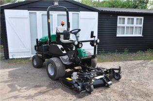 2019 Ransomes HR300 Outfront Rotary Mower 4WD