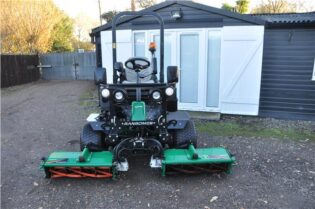 2018 Ransomes Parkway 3 Triple Cylinder Ride on Mower 4WD 1100 hours